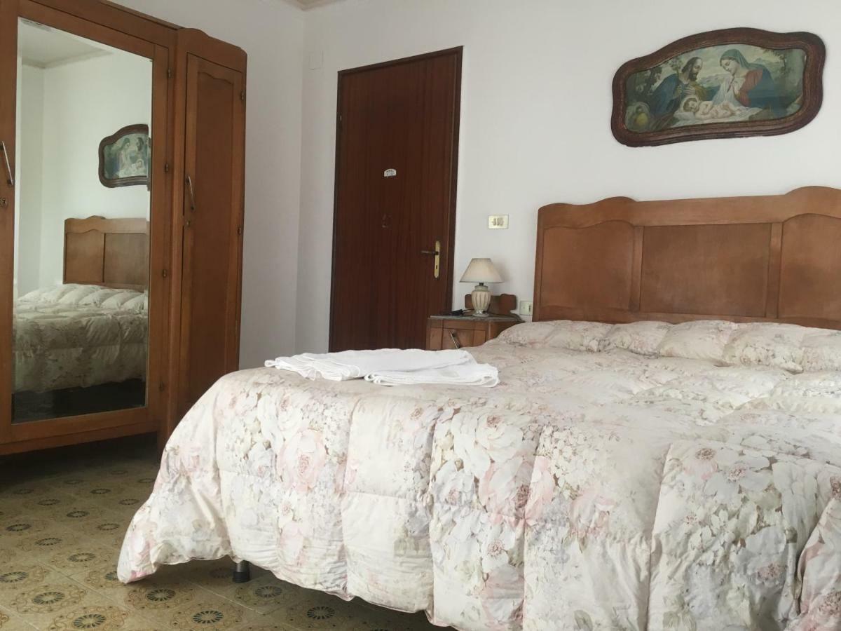 Casa Salvaggio Hotel Grotte  Luaran gambar